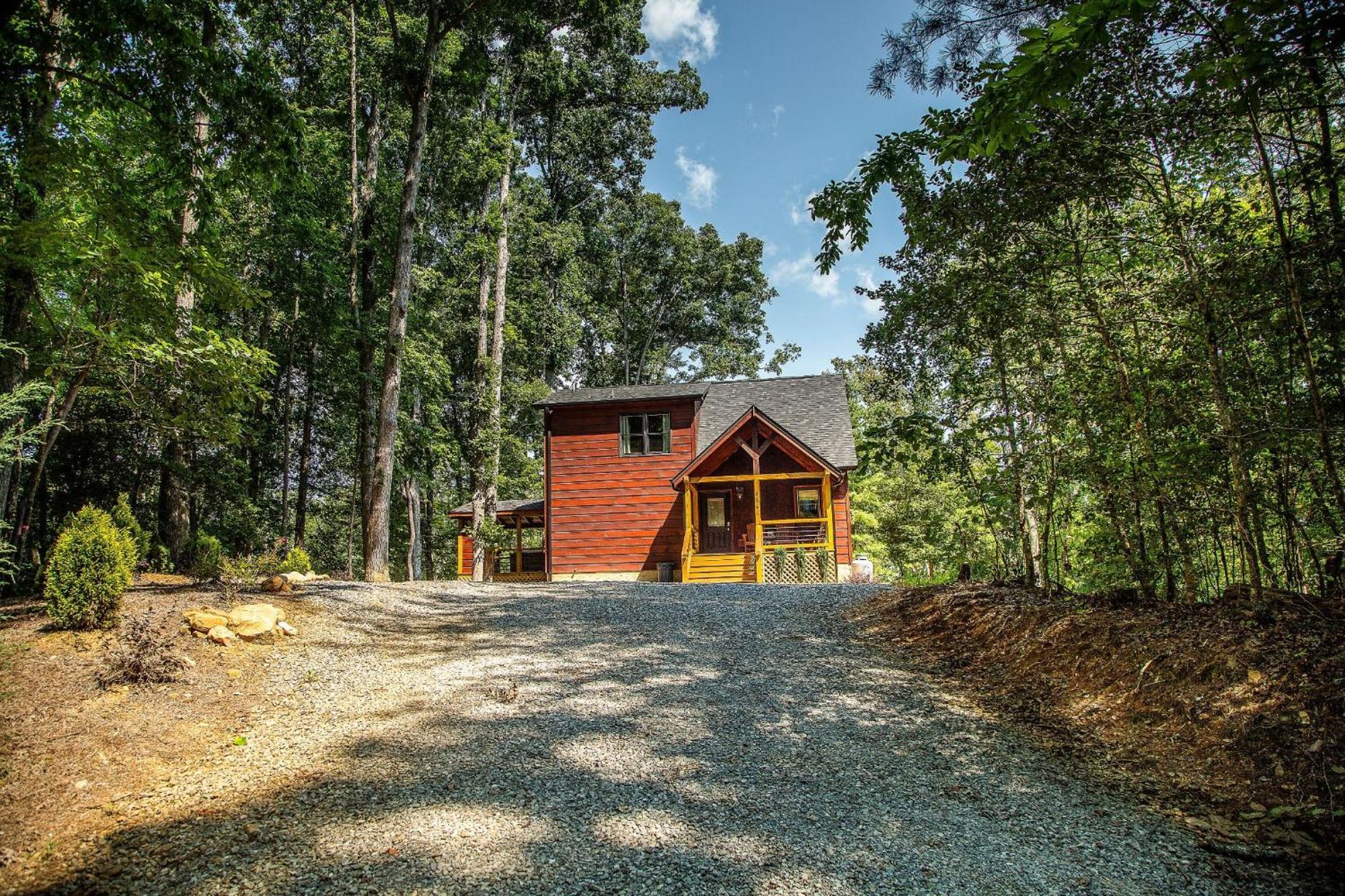 Adore The Smores Rustic Mountain Charm Outdoor Spaces And A Cozy Hot Tub Blue Ridge Exteriér fotografie
